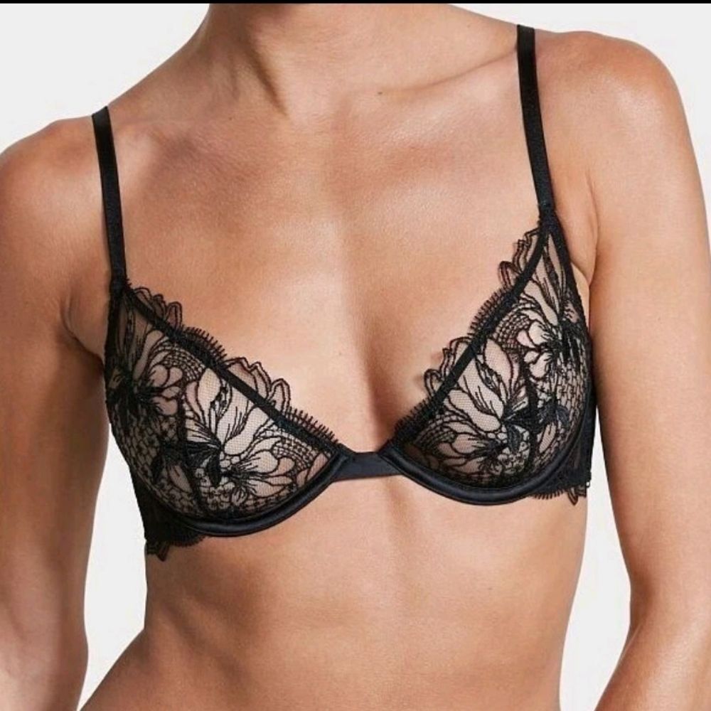 Victoria's Secret Luxe Lingerie Bra Size 32D